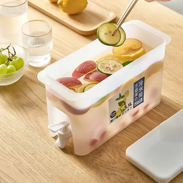 3.5L Faucet Beverage Dispenser and Refrigerator Liquid Storage Tank