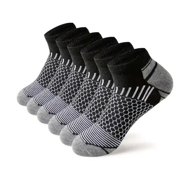 6 Pairs Men’s Short Sports Socks in Breathable Cotton Blend