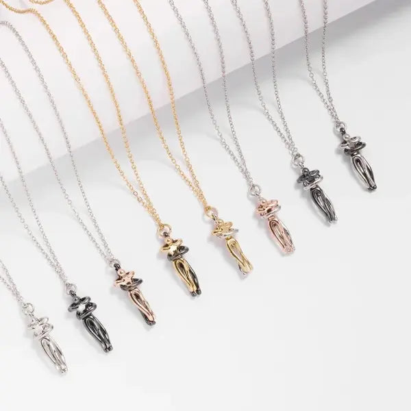 Classic Animal Hug Pendant Necklace Zinc Alloy in Black