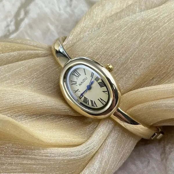 Famous Brand Bracelet Watch with Oval Case and Stainless Steel Strap