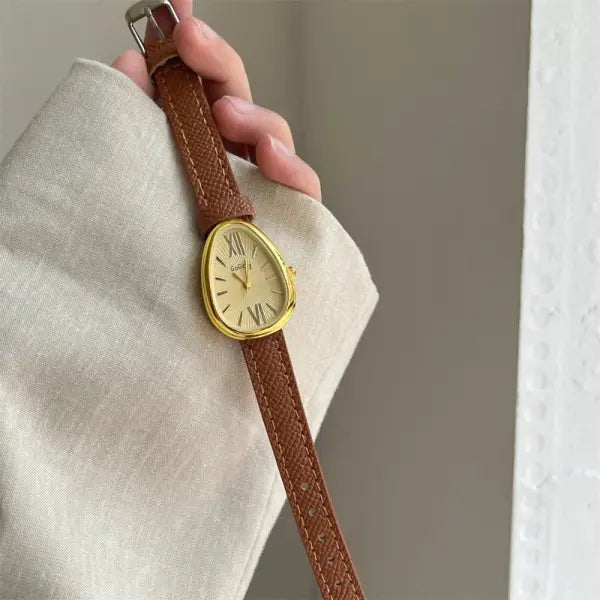 Snake dial watch with leather band width 15 and animal shape case