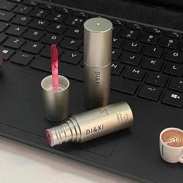 Matte Brown Lip Glaze in Latte Coffee Shade for a Bold Look