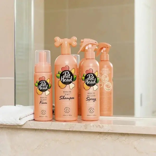 Pink Pet Head Peach Spray Dry Shampoo for Dogs 300ml with floral logo