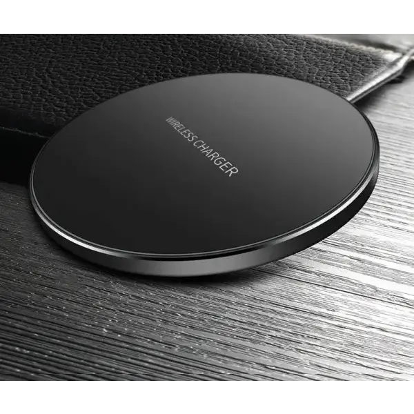 Sleek Fast Charging Pad for Wireless Charging and Quick Power Boost - Black
