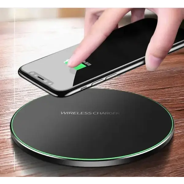 Sleek Fast Charging Pad for Wireless Charging and Quick Power Boost - Black