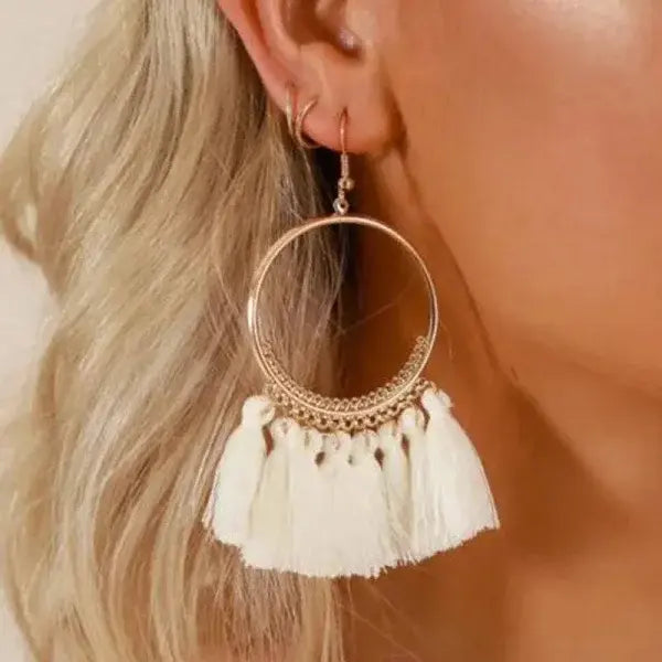 Stylish Round Drop Dangle Earrings for Bold Fashion Statements - White