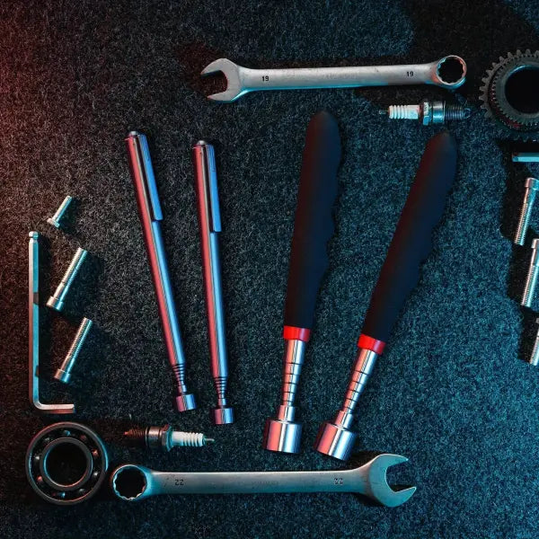 Telescopic Magnet Picking Tool Extendable Metal Retrieval Device