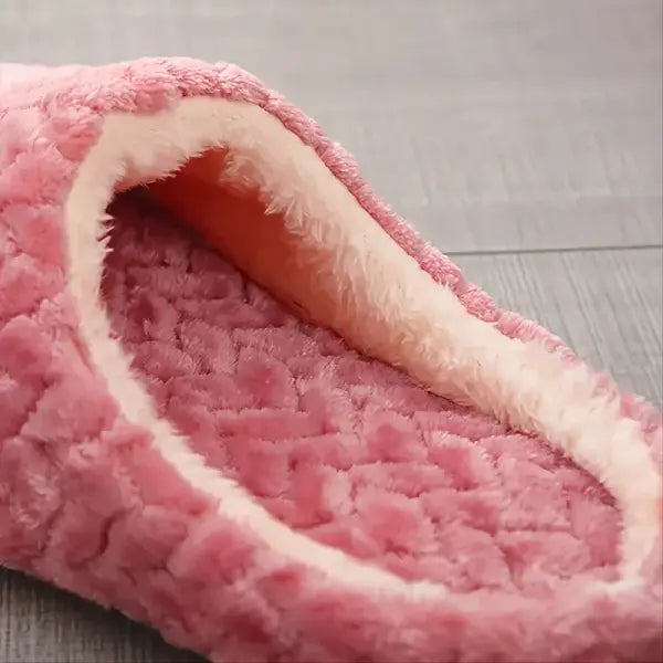 Women Soft Fluffy Home Slippers with Warm Plush Lining Material