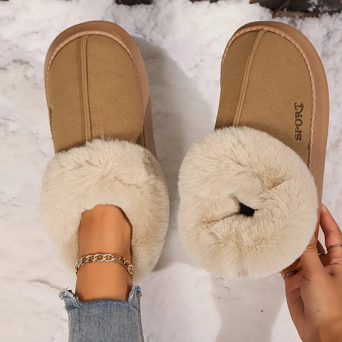 Cozy Plush Soft Slippers Shoes For Women Non-Slip Platform Shoes With Faux Fur Lining Mute Sole And Comfortable Fit