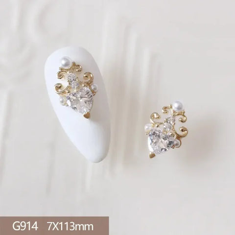 10Pcs 3D Butterfly and Flower Nail Charms for Trendy Nail Art