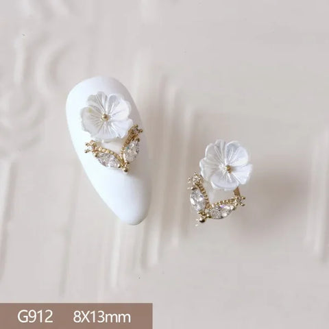 10Pcs 3D Butterfly and Flower Nail Charms for Trendy Nail Art - G912