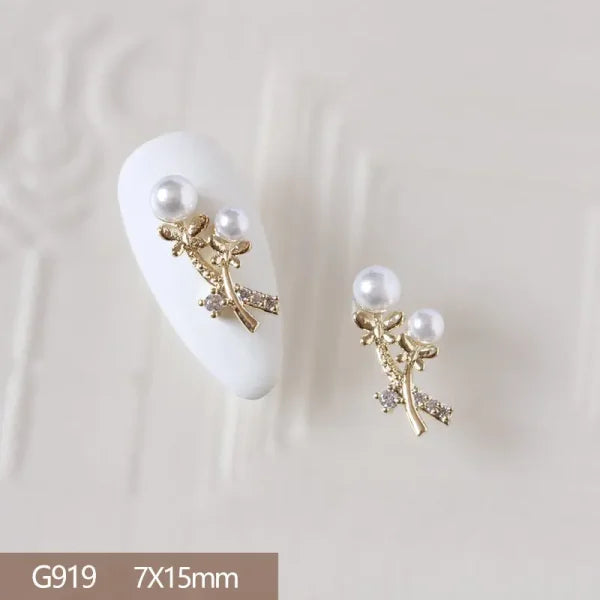 10Pcs 3D Butterfly and Flower Nail Charms for Trendy Nail Art - G919