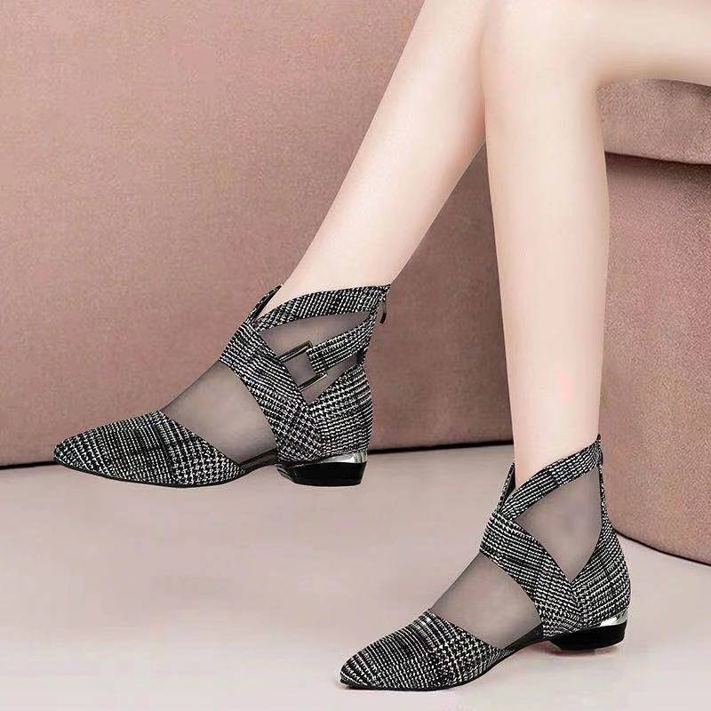 Soft Leather Flat Heel Net Boots Women''s Hollow Flat Bottom Sandals
