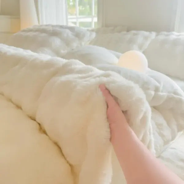 2025 New Class A Bubble Rabbit Fleece Quilt Cover Thicken The Warm Duvet Cover in Autumn and Winter Skin-friendly