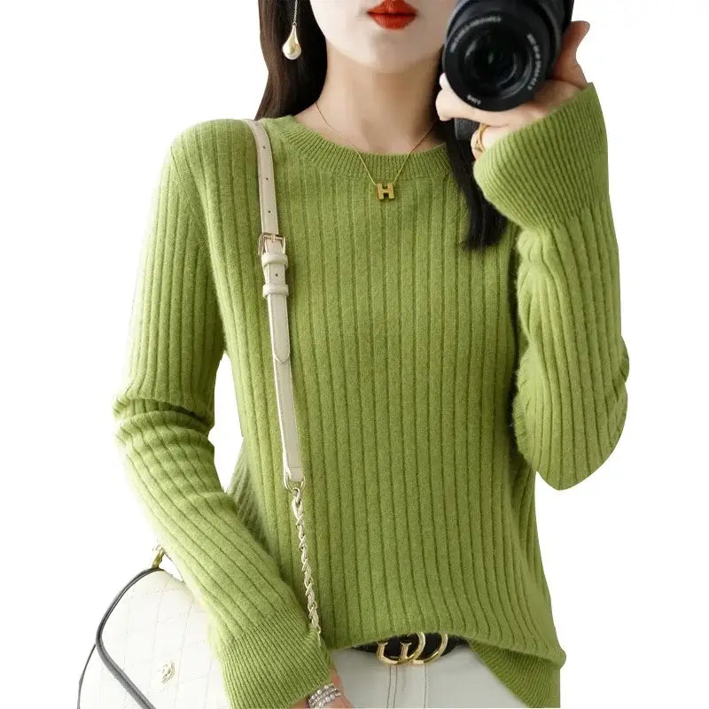 Medium fabric weight women sweaters for Korean fashion warmth