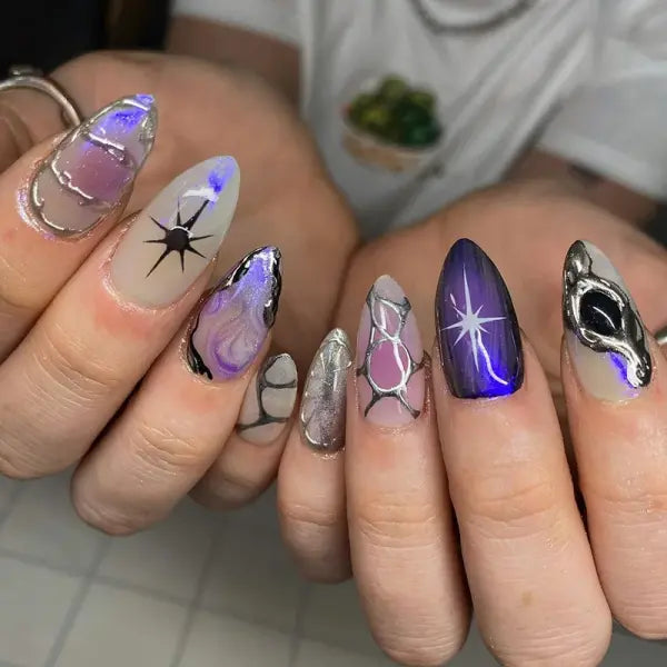 24PCS Y2K Star Press-On Nails – Gradient Blue French Tips with Gold Moon Design Sweet Almond False Nails for Women - Y22