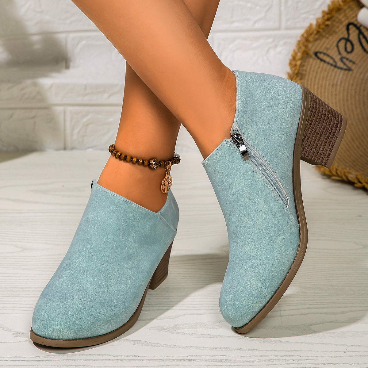 Chunky Heel Round Toe Ankle Boots in Soft Synthetic Material - Blue / 36.
