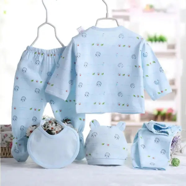 5pcs Newborn Baby Clothing Set – Pure Cotton Breathable Cartoon Top Pants Hat & Bibs (0–3 Months)