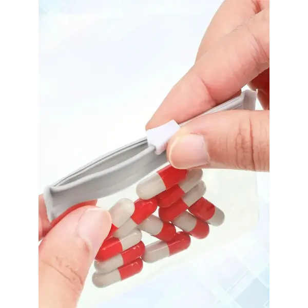 7pcs Pill Pouch Bags，Reusable Zippered Pill Pouch Set， Medicine Organizer 7 Colors Self Sealing Translucent Medicine