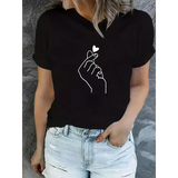90s Heart Print T-Shirt – Women’s Short Sleeve Crew Neck Casual Summer & Spring Top