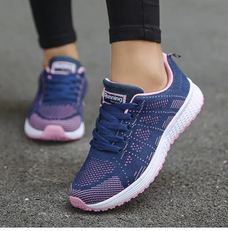 Trendy Women’s Sneakers - Stylish Platform Sneakers for Modern Fashion