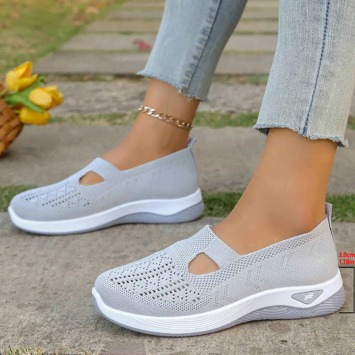Women's Sports Shoes Flying Woven Mesh Breathable Summer Sneakers