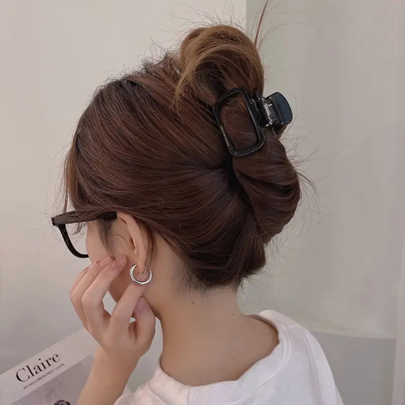 Elegant Korean Ponytail Accessory Retro Hollowed-Out Acetate Grab Clip