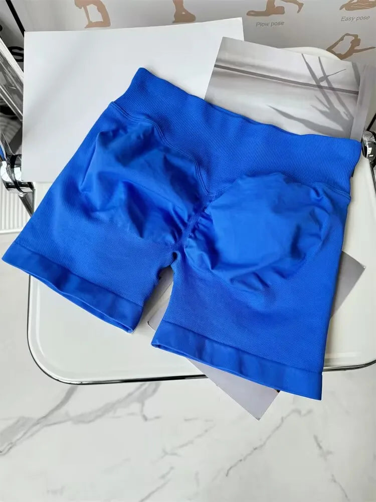 Low Waist Seamless Gym Shorts with Scrunch Butt Lifting Design