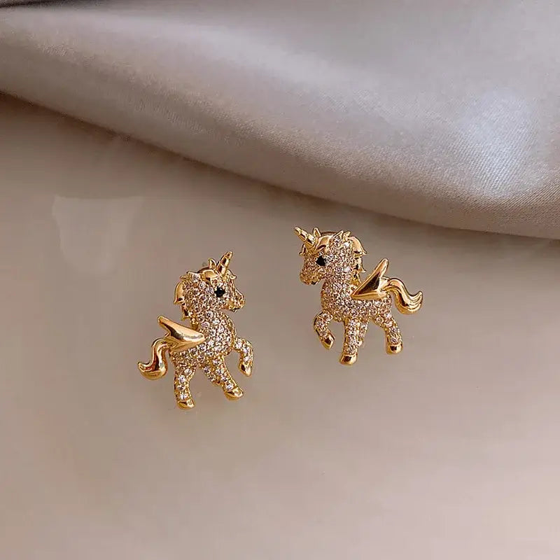 Cute Animal Earrings – Playful Stud Jewelry with Pearls & Rhinestones