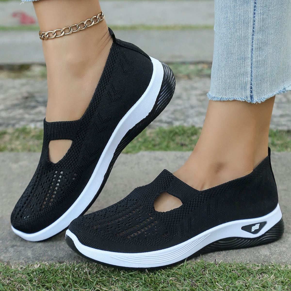 Women's Sports Shoes Flying Woven Mesh Breathable Summer Sneakers