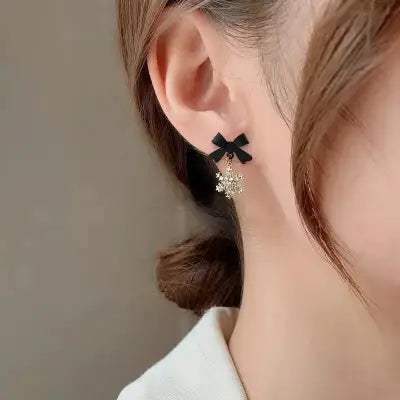 Red Bow Knot Snowflakes Drop Earrings for Christmas Celebrations - Black