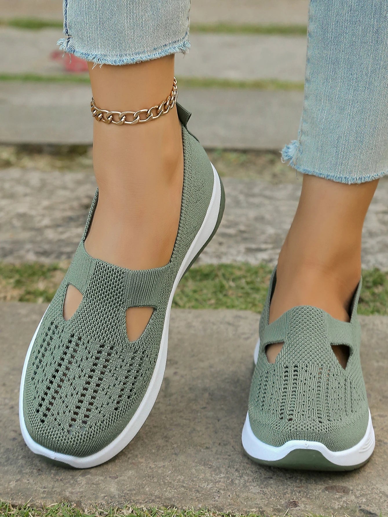Women's Sports Shoes Flying Woven Mesh Breathable Summer Sneakers