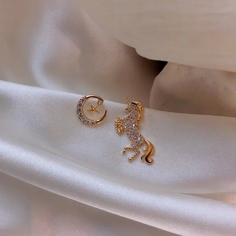 Cute Animal Earrings – Playful Stud Jewelry with Pearls & Rhinestones