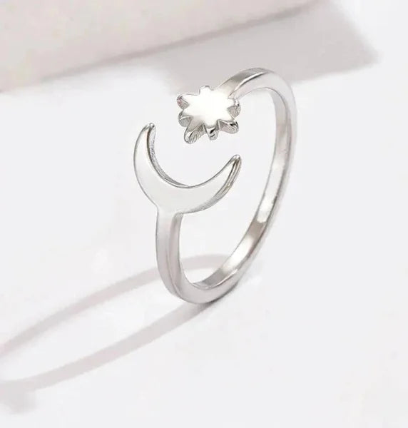 Adjustable Toe Rings Set in Stainless Steel with Star and Moon Design - Himpall