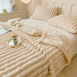 All-Season Gift，Luxurious Faux Rabbit Fur Throw Blanket Flannel Fabric-Soft Warm&Cozy for Couch Bed