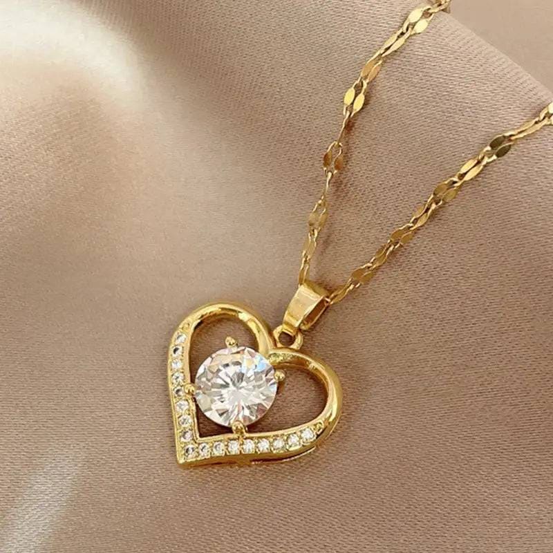 Artificial Gems Heart Pendant Necklace: Golden Stainless Steel Lips Chain