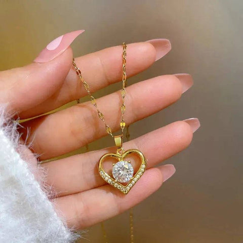 Artificial Gems Heart Pendant Necklace: Golden Stainless Steel Lips Chain