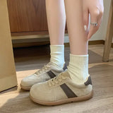 Autumn/Winter Fashion Trend Women’s Casual Shoes College Style Wide Toe Soft Comfortable Flat Shoes Outdoor Casual