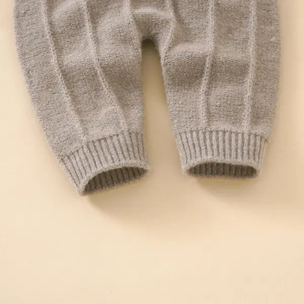 Baby Romper & Hat Set – Fashion Sleeveless Knitted Jumpsuits for Newborns & Toddlers Neutral Colors