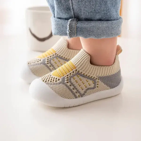 Baby Shoes Anti-slip Breathable Infant Crib Floor Socks with Rubber Sole for Children Girls Boys Mesh Shoes Soft Bottom