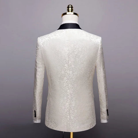 White sequined formal jacket on mannequin for Banquet Dress Suit Set, stylish suits men wedding
