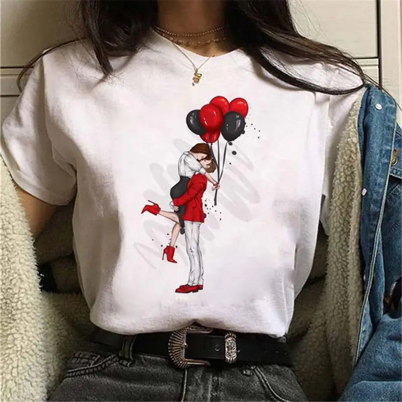 Women T-Shirt – Balloon Print Graphic Tee for Trendy Casual Wear