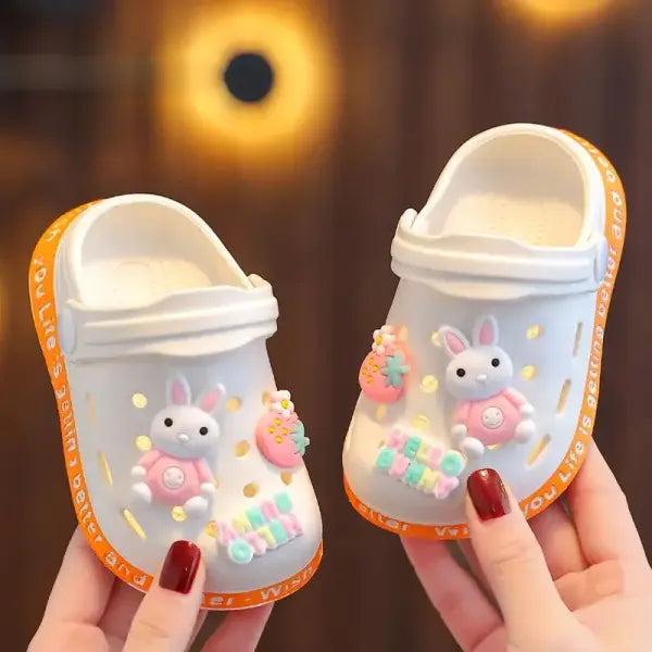 Children’s Slippers Cute Cartoon Girls Boys with Soft Soles Baby Bags Perforated Shoes Home and Baby Sandals - white