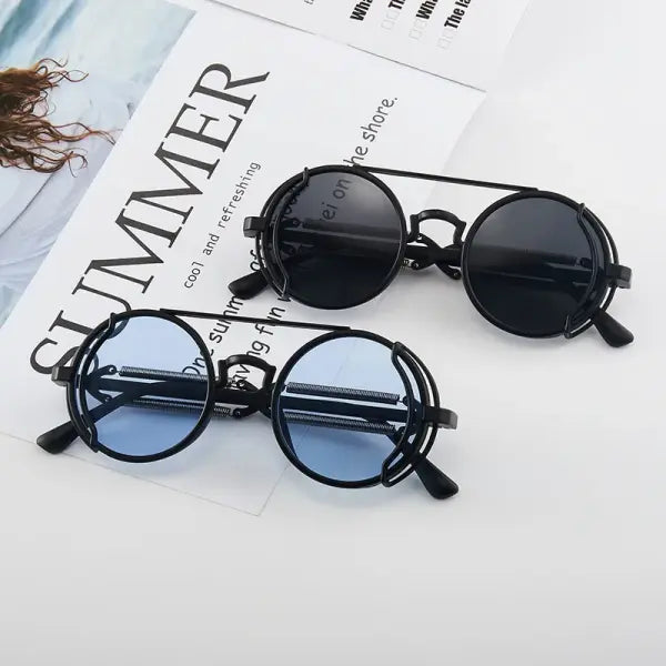 Gothic steampunk sunglasses with round plastic frame and mirror lenses