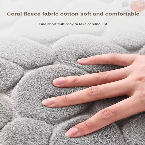 Cobblestone Embossed Bath Mat Microfiber – Absorbent Quick Drying Rug - Navy Blue / 40x60cm