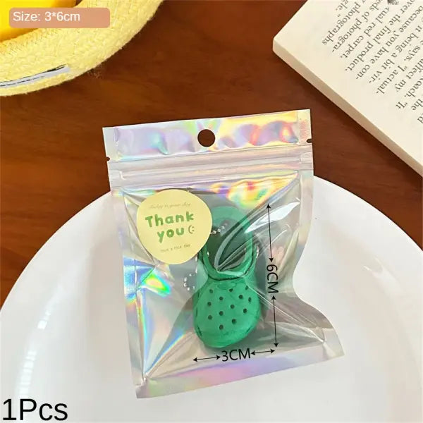 Creative Mini Slippers Keychain Pendant – Cute Hole Shoes Accessory for Couples Versatile Small Charm - Green pendant
