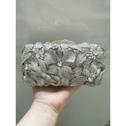 Crystal Flower Evening Bag: Elegant Handbag for Wedding and Bridal Parties - Show As Picture 5