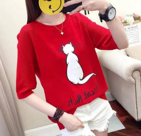 Cute Cat T-Shirt – Adorable Women’s Cat T-Shirt for Everyday Wear - D / L