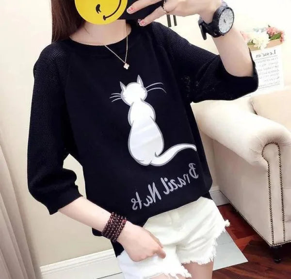 Cute Cat T-Shirt – Adorable Women’s Cat T-Shirt for Everyday Wear - E / L