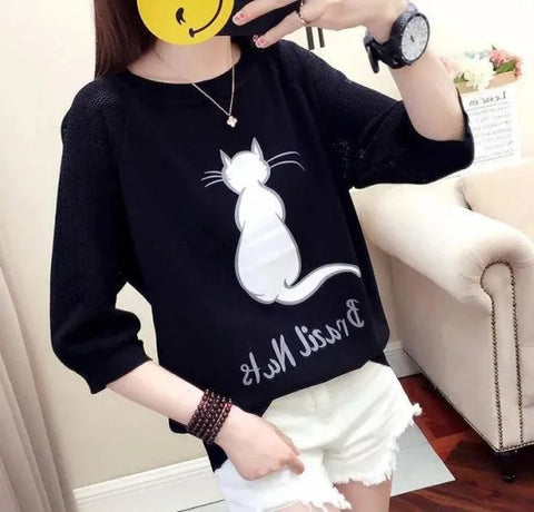 Cute Cat T-Shirt – Adorable Women’s Cat T-Shirt for Everyday Wear - E / L